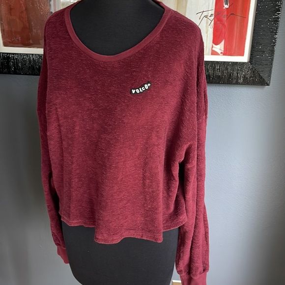 Volcom burgundy nubby terry crew neck top. Left chest embroidered logo patch. L - Picture 1 of 5